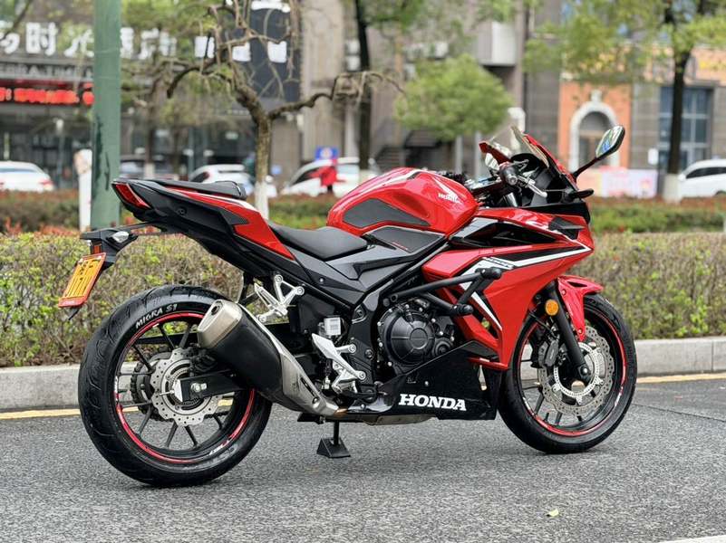 二手本田CBR400R