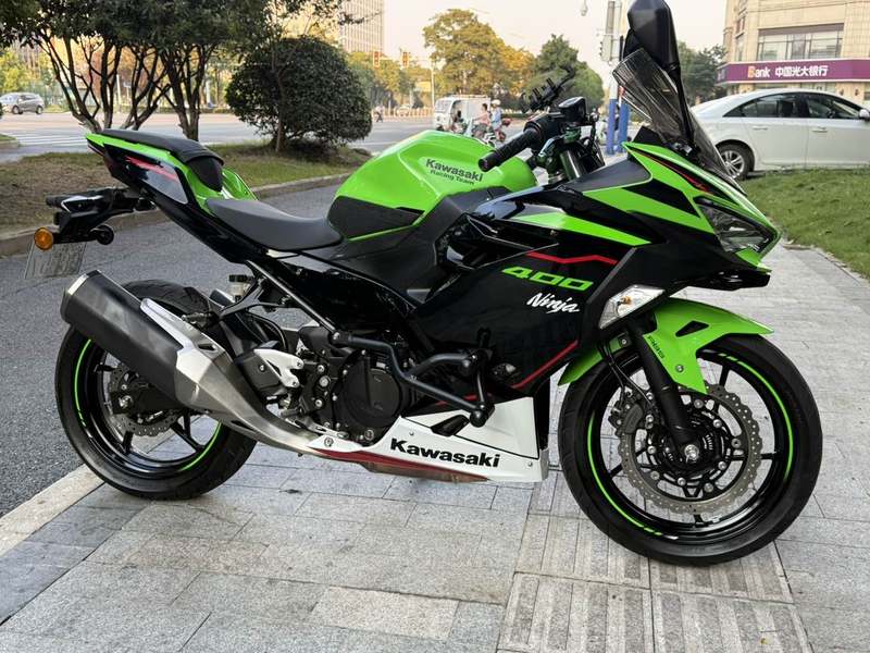 二手川崎Ninja 400