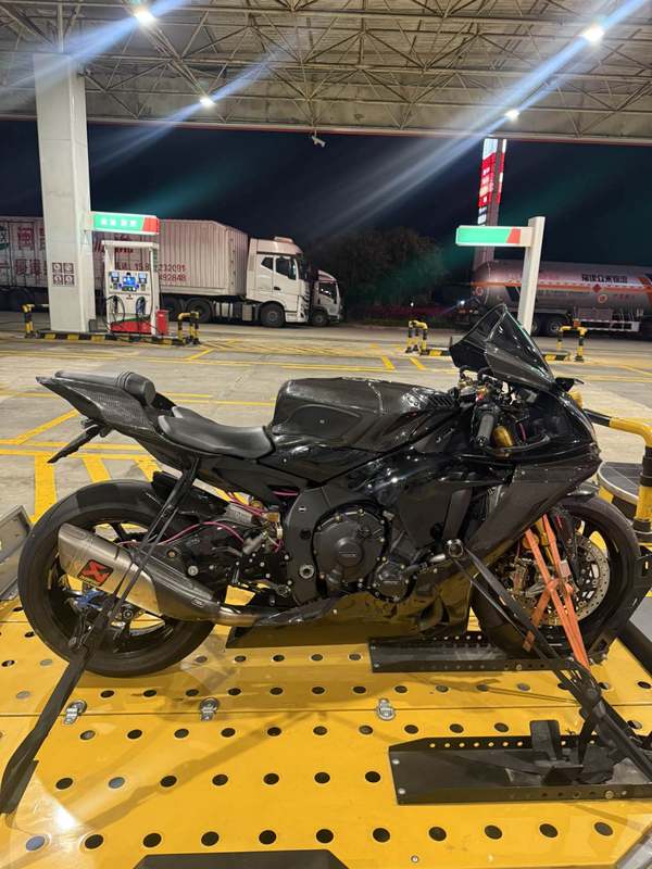 二手雅马哈YZF-R1