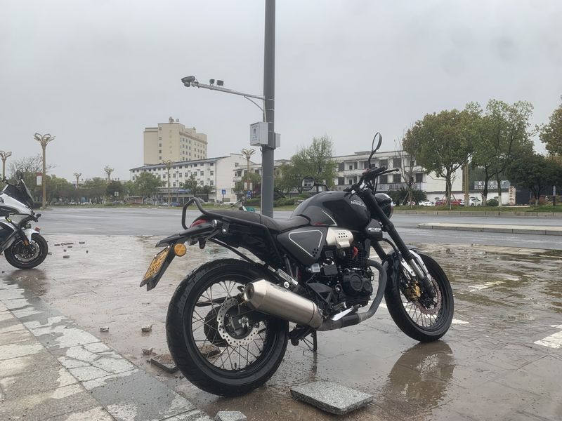 二手五羊本田鸷道 CB190SS