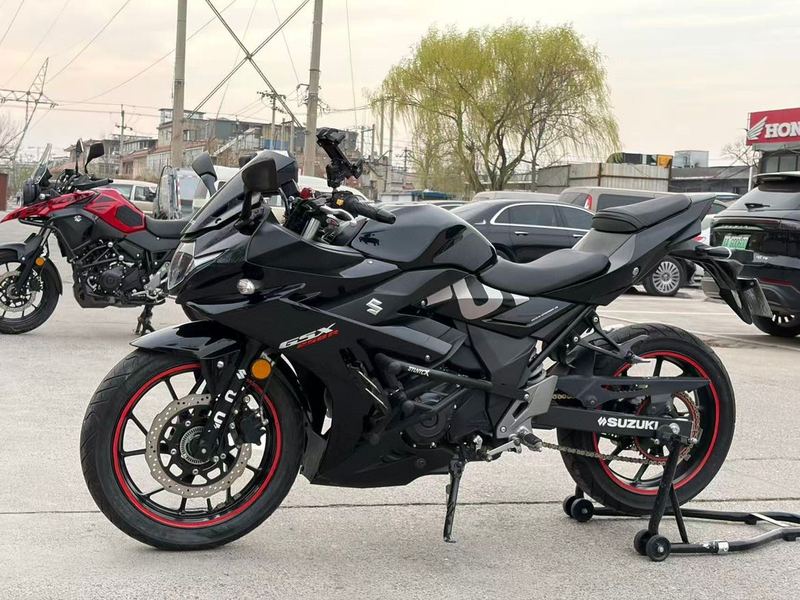 二手豪爵铃木GSX250R
