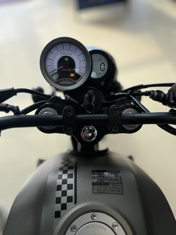 二手五羊本田鸷道 CB190SS