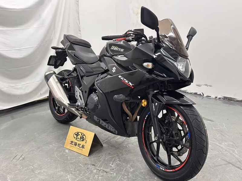二手豪爵铃木GSX250R