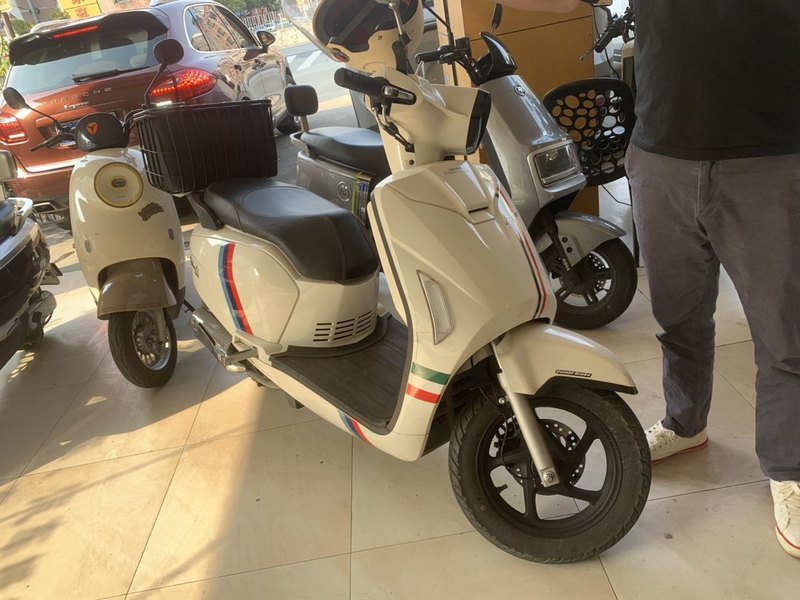 二手五本PLUS锐行Li