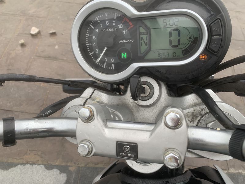 二手五羊本田鸷道 CB190SS