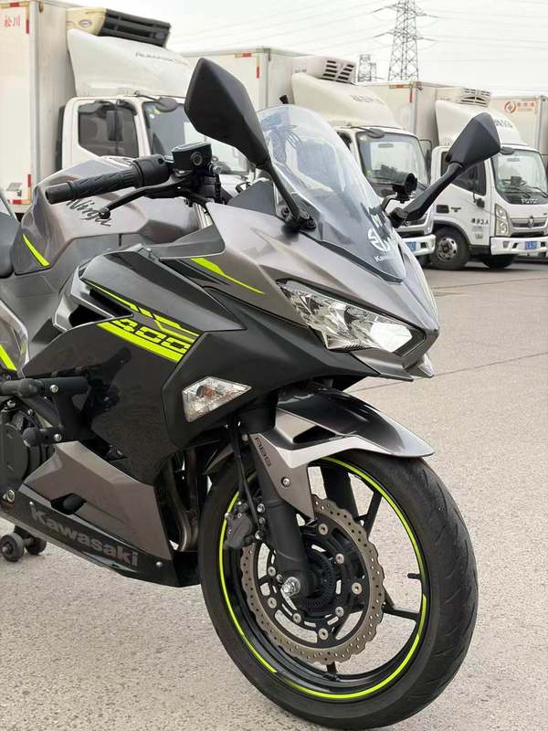 二手川崎Ninja 400