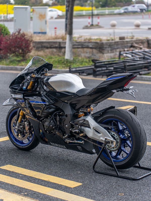 二手雅马哈YZF-R1