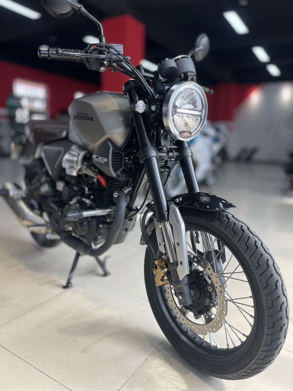 二手五羊本田鸷道 CB190SS