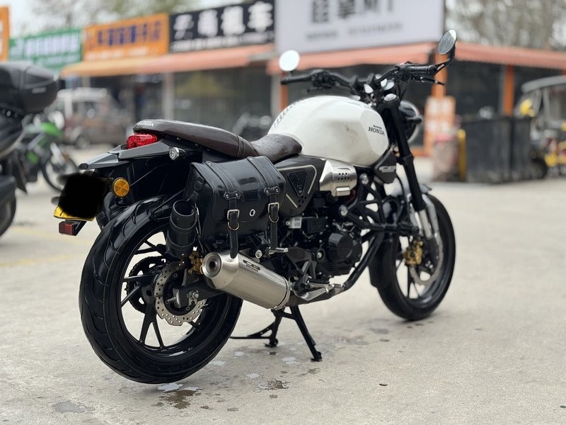 二手五羊本田鸷道 CB190SS