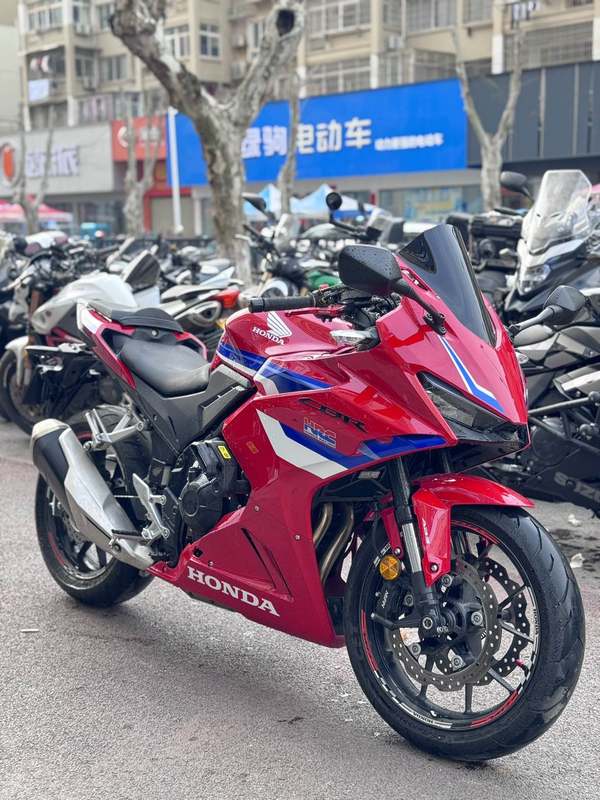二手本田CBR400R