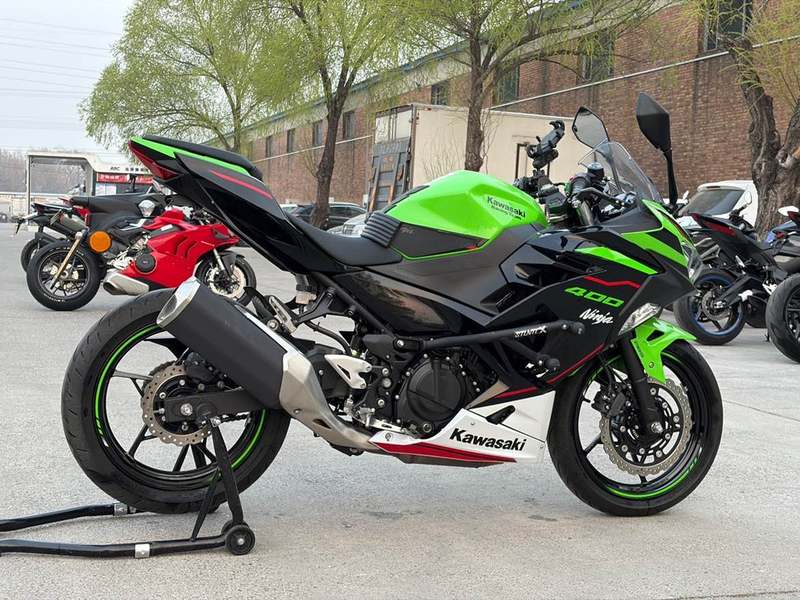 二手川崎Ninja 400