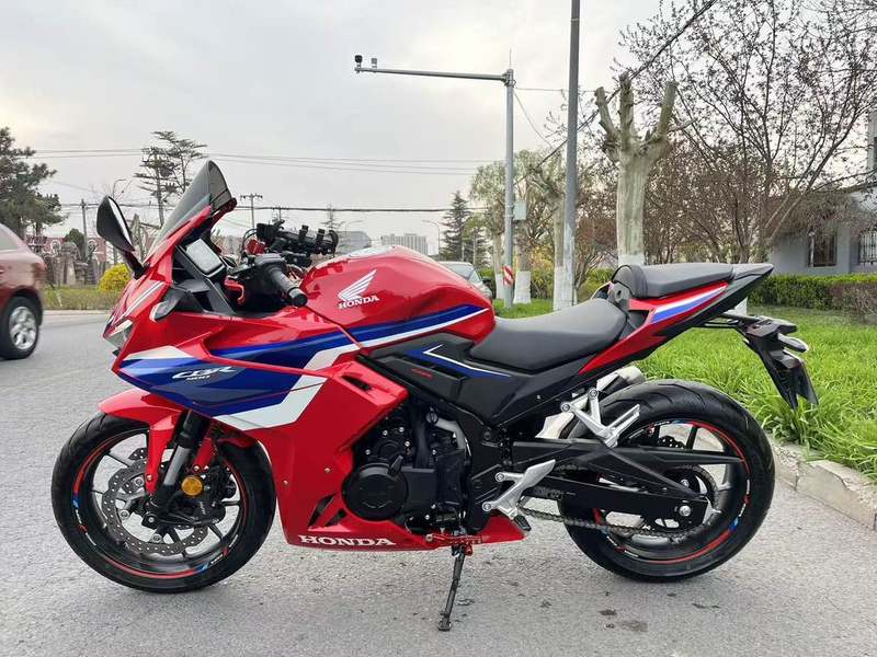 二手本田CBR400R