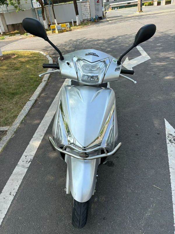 二手五羊本田SCR110 佳御
