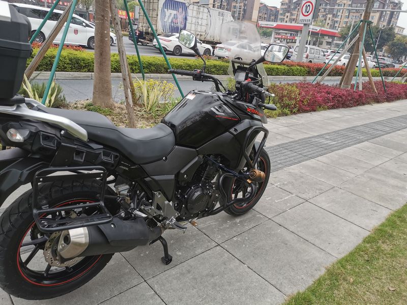 二手豪爵铃木DL250