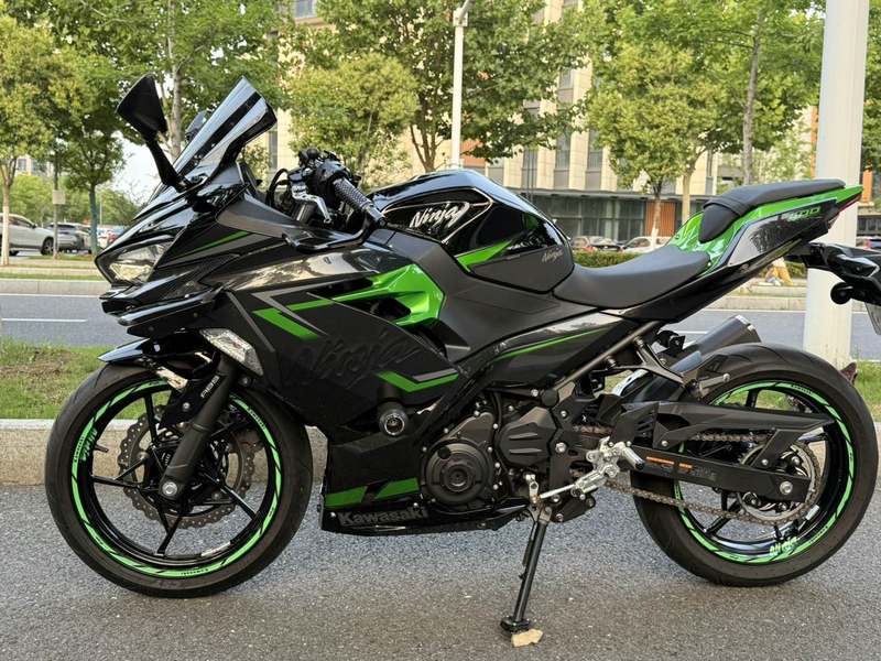 二手川崎Ninja 400