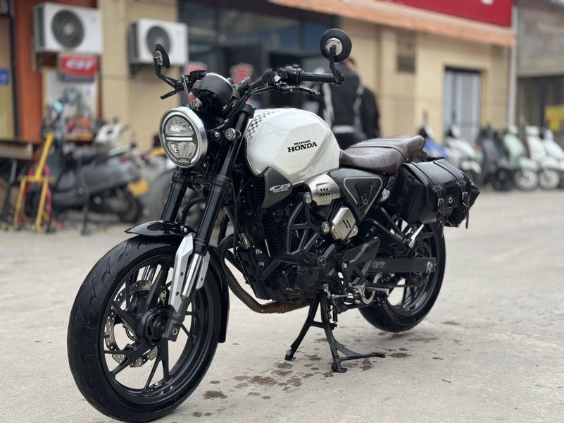 二手五羊本田鸷道 CB190SS