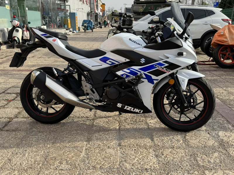 二手豪爵铃木GSX250R
