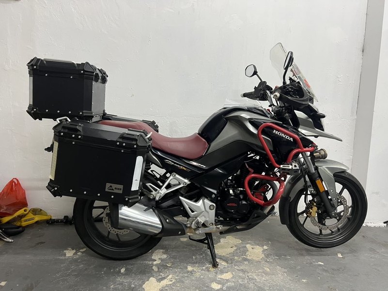 二手五羊本田猛鸷 CB190X