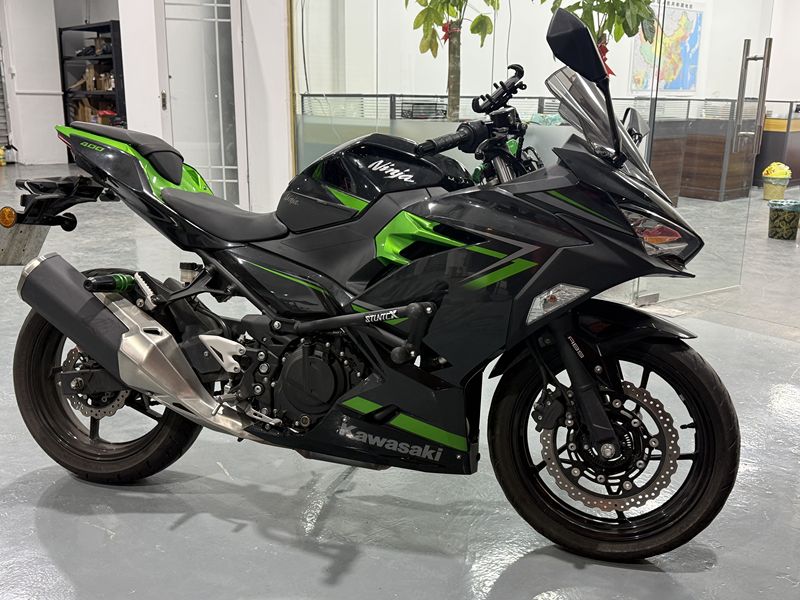 二手川崎Ninja 400