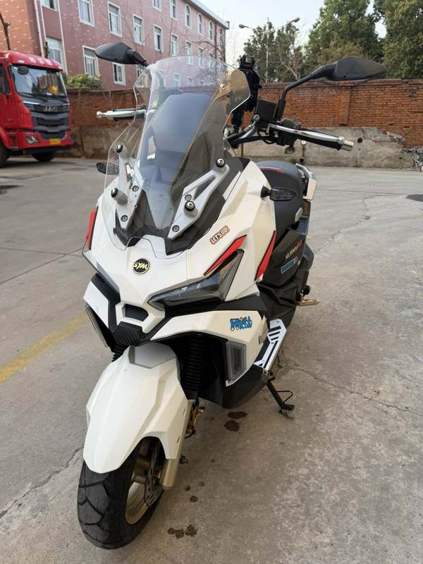 二手三阳哈士奇 Husky ADV150