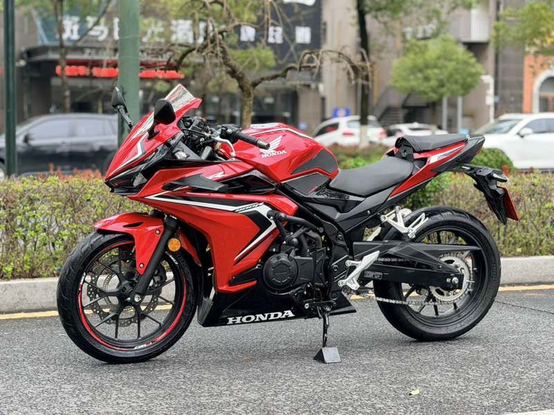二手本田CBR400R