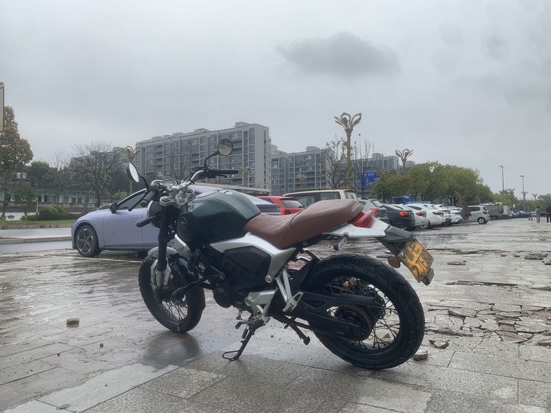 二手五羊本田鸷道 CB190SS