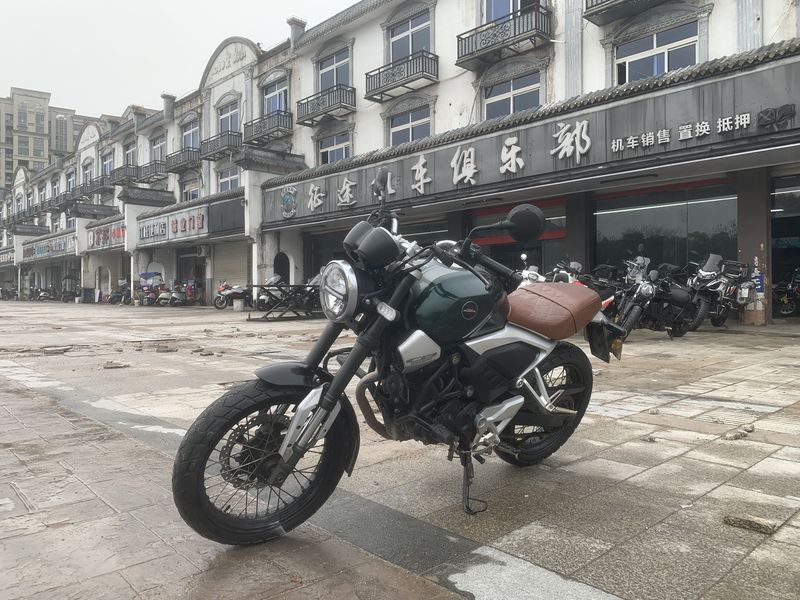 二手五羊本田鸷道 CB190SS