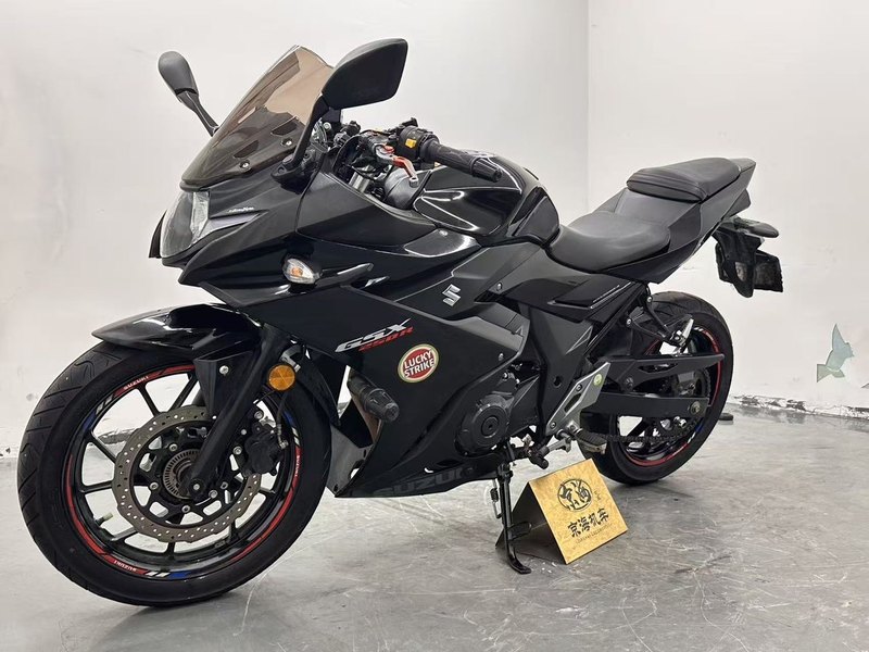 二手豪爵铃木GSX250R