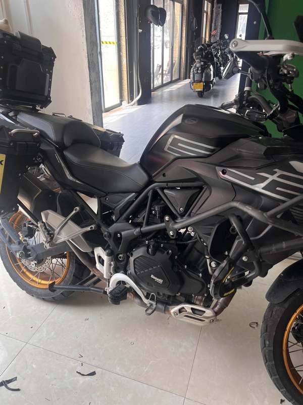 二手贝纳利TRK552