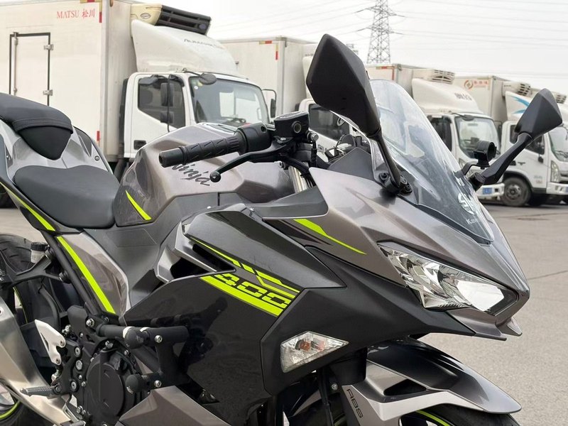 二手川崎Ninja 400