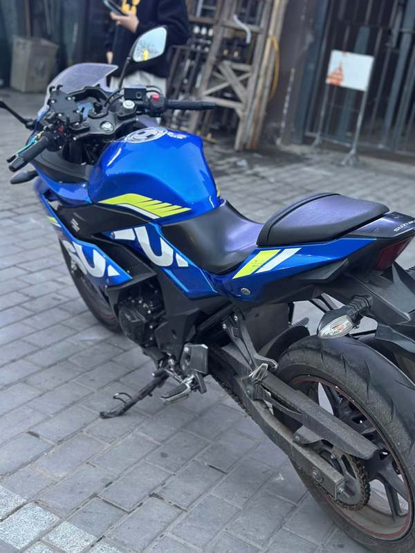 二手豪爵铃木GSX250R