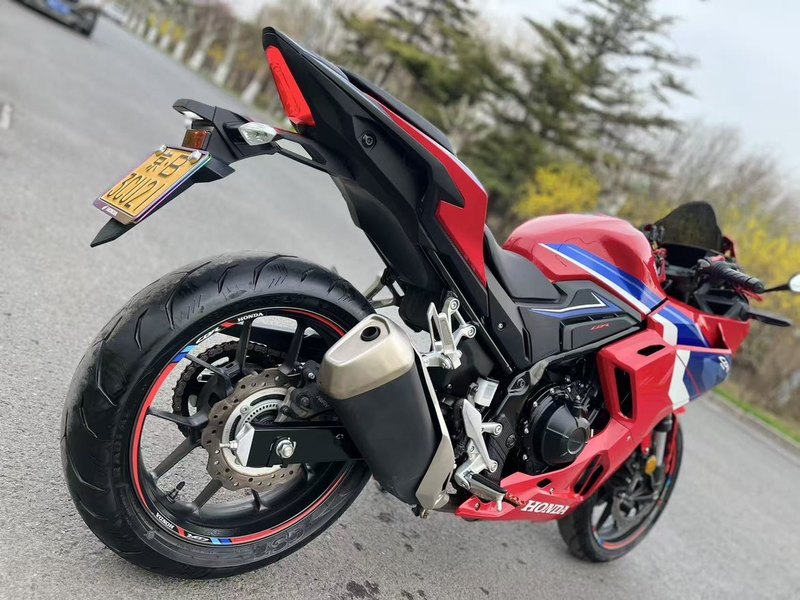 二手本田CBR400R