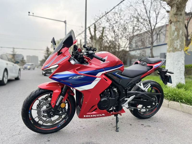二手本田CBR400R