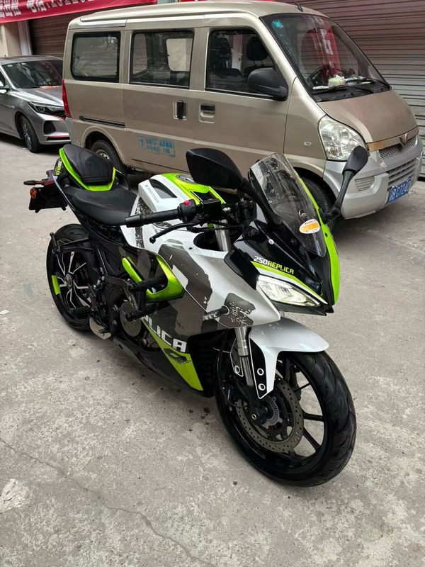 二手QJMOTOR赛250