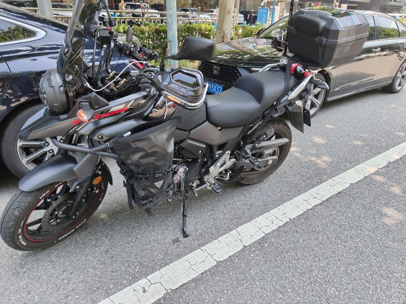 二手豪爵铃木DL250