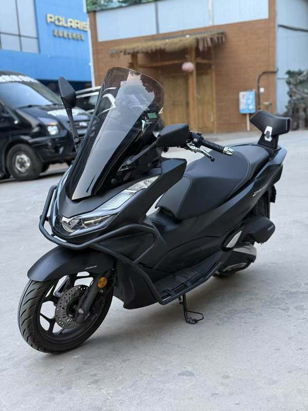 二手五羊本田PCX