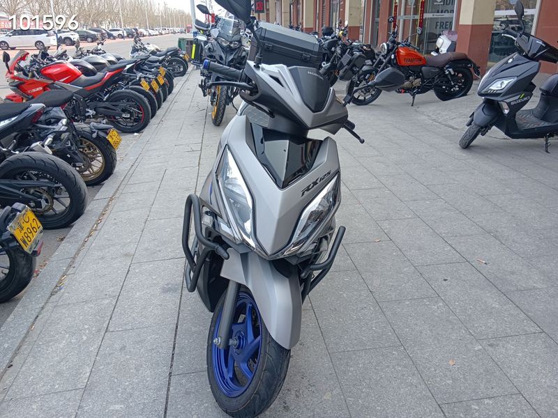 二手新大洲本田裂行 RX125Fi