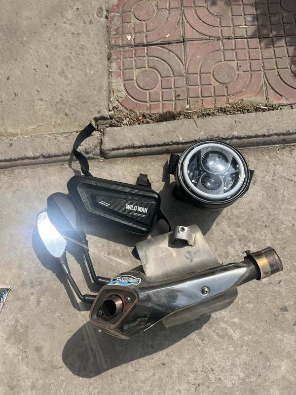 二手贝纳利蓝宝龙BJ300GS