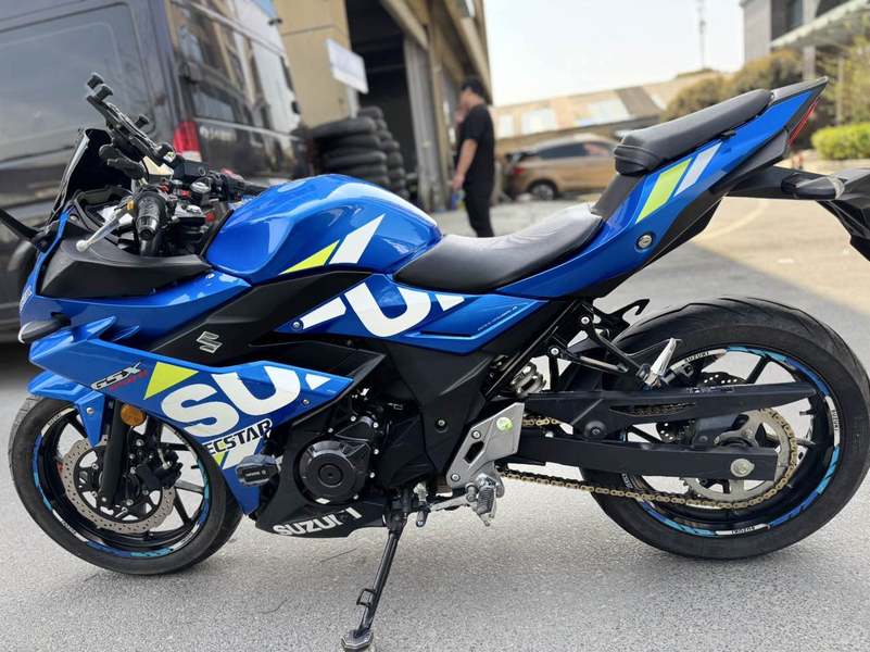 二手豪爵铃木GSX250R