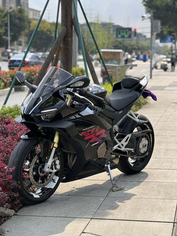 二手张雪机车500RR
