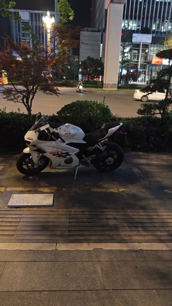 二手张雪机车500RR