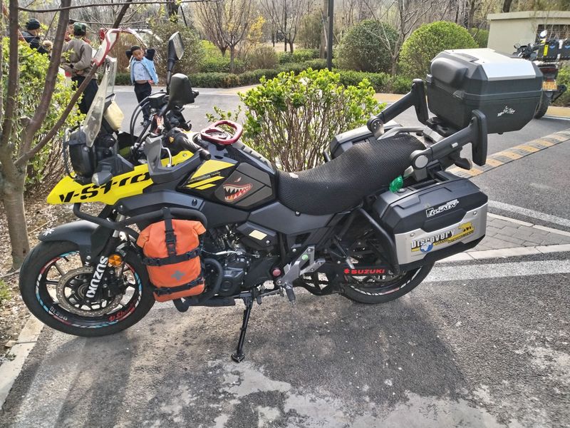 二手豪爵铃木DL250