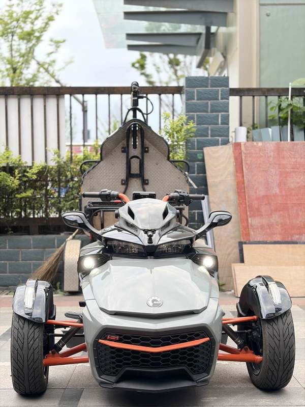 二手庞巴迪Spyder F3 