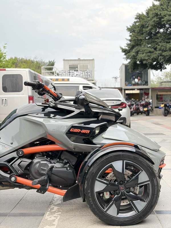 二手庞巴迪Spyder F3 