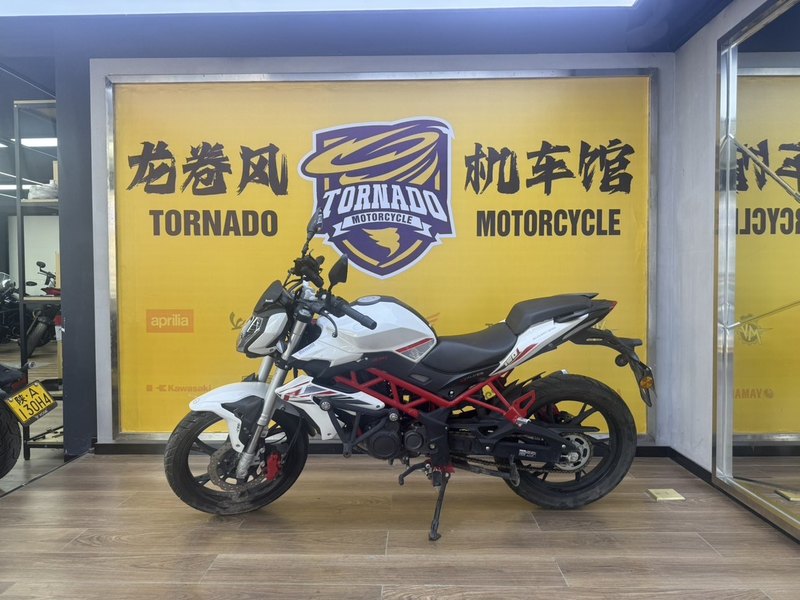 二手贝纳利红宝龙 TNT150i