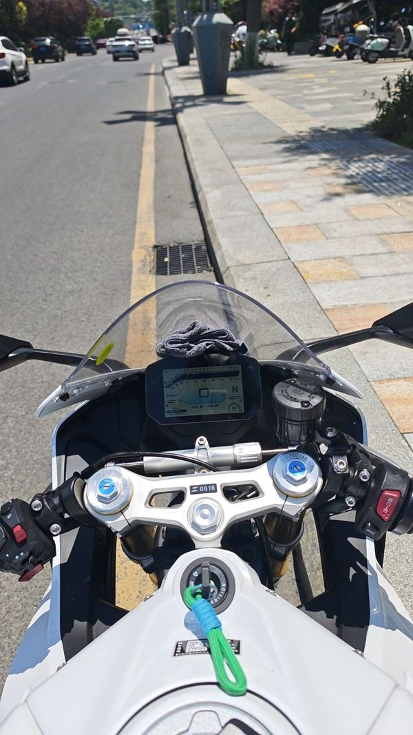 二手张雪机车500RR