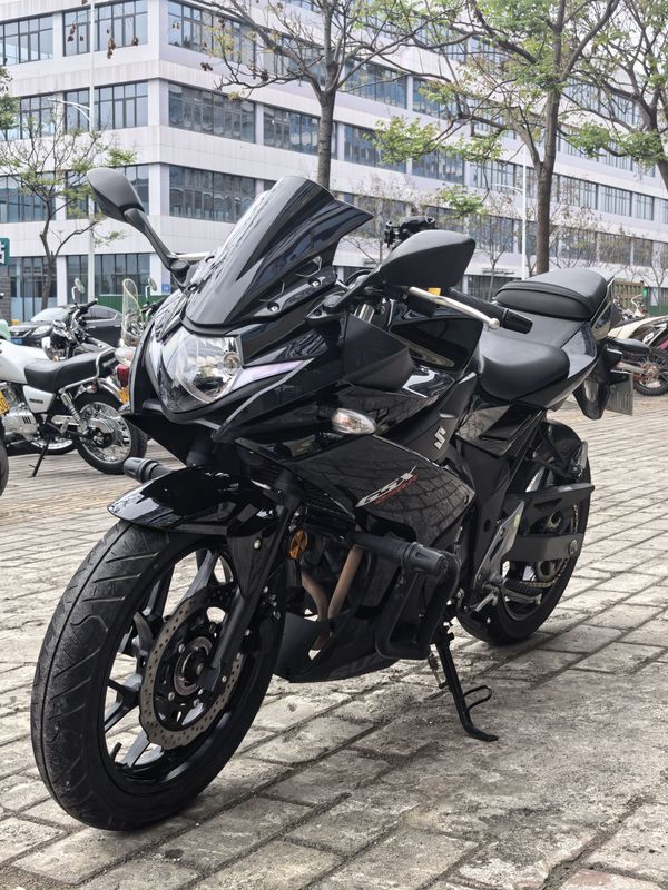 二手豪爵铃木GSX250R