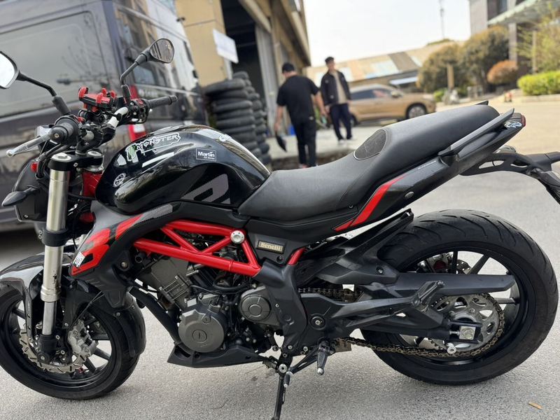 二手贝纳利蓝宝龙 BN302S