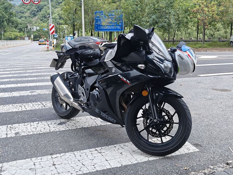 二手豪爵铃木GSX250R