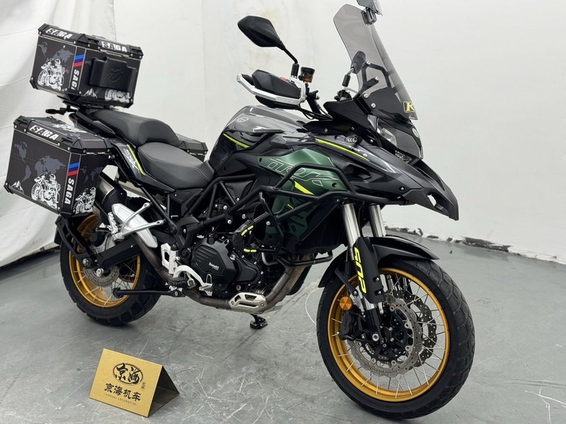 二手贝纳利金鹏 TRK502